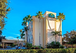 2-Star Hotel ∙ La Quinta by Wyndham West Palm Beach Airport
