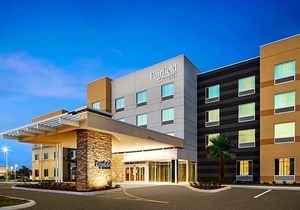 2-Star Hotel ∙ Fairfield Inn & Suites Tampa Riverview
