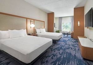 2-Star Hotel ∙ Fairfield Inn & Suites Tampa Riverview