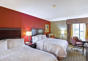 2-Star Hotel ∙ Hampton Inn Jacksonville - I-95 Central