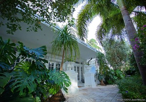 2025 Discounted! ★ South of 5th Art Deco Condo in South Beach Best Neighborhood★