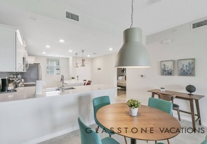 2bd/2ba condo close to Disney, Storey Lake