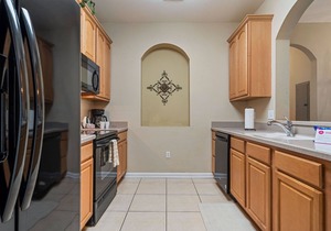2BR/2BA Condo *very close to Vista Cay clubhouse and pool*