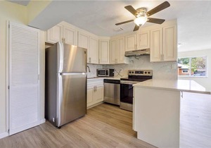 3 bedroom house in quiet neighborhood