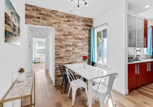 3 Bedrooms Miami Home with Pool and Summer Kitchen Close to Design District