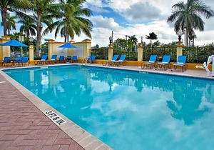 3-Star Hotel ∙ Hilton Garden Inn Boca Raton