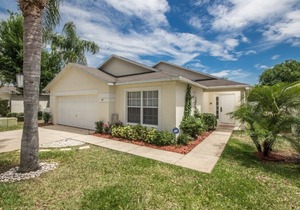 4 bedroom accommodation in Clermont
