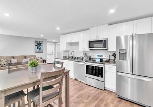 4B- Newly Renovated 2/1 at Coastal Cottages