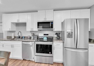 4B- Newly Renovated 2/1 at Coastal Cottages