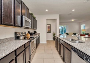 6 bedroom 5 bathroom with Spa and Games Room Brand New Modern Furnishings