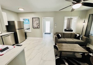 #7 Heated Pool, Private Patio & Grill