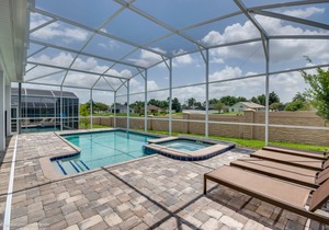 9 BED | 5 BATH High-End Villa w/POOL 1672Moon