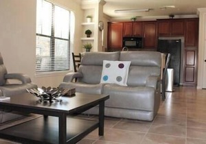 9 miles from Disney - Bella Piazza spacious condo