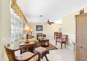 9434LAKESIDEVIMH - Lakeside House