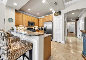Adagio G-205 Pool-side 3/3 Corner Unit - very close to beach!