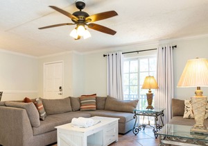 Alamanda Villas 5: 1 BR/1 BA Resort in Holmes Beach, sleeps 4