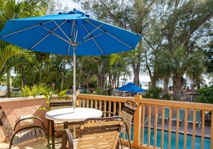 Alamanda Villas 6 Beach Side Condo With Heated Pool