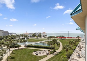Amalfi Coast 412A - Gulf Views! Community Pool! Fitness Facility! Tennis Courts!