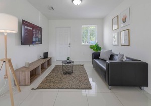 Amazing Brand New Duplex 3 Bedrooms/2 bathrooms