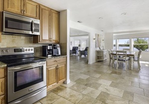 Amazing Captiva Location on the Channel !