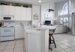 Amazing Marina and Bayfront Views! Coastal Decor, Walk to Pool, Tram to BEACH