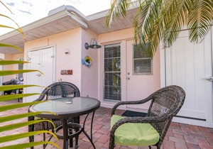 Anna Cabana Bungalow 3 Cute And Cozy Efficiency With Pool