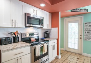 Anna Cabana Bungalow 4 Cute And Cozy 2 Bedroom With A Pool