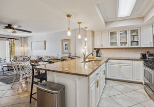 Arena De Madeira 502 Premier- Beautiful Updates- Beach Front