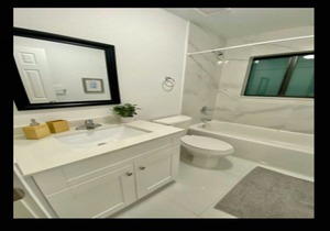 *Awesome Duplex 3 Bedrooms and 2 bathrooms* in Miami