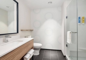 Awesome Find! 2 Roomy Units, Close to Frost Park and Tigertail Lake Park!