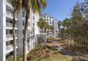 Bahia 4329 - Sandestin Resort, Walk to Baytowne, Community Pool + Hot Tub!