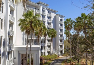 Bahia 4329 - Sandestin Resort, Walk to Baytowne, Community Pool + Hot Tub!