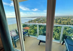 Balcony Ocean View ! Pool - WiFi - Gym - Parking
