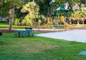 Barefoot Suites by Ascend Collection 1BR Suite, SUNDAY Check-In
