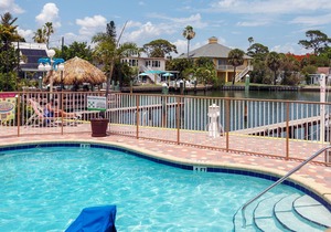 Bay Palms Waterfront Resort - Hotel and Marina