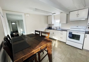 Beach Ave Escape Unit B - Just steps from the Beach!