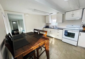 Beach Ave Escape - Unit B
