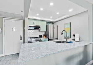 Beach Condo/High-End Finishes/Island Beach Resort/No Cleaning Fee/Condo 403