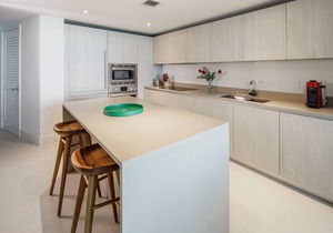 Beach Front Premium Condo@Hyde