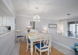 Beach Villa w/NEW 6-Seat GOLF CART! Near Beach, Pool, Baytowne Wharf & Tram.