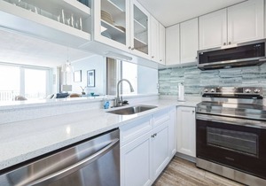 Beachfront, fantastic Gulf views. Sleeps 6. New kitchen, more upgrades for 2025.