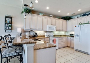 BEACHFRONT PARADISE! Reserve your beachside vacation, CALL TODAY to book your Fall vacation!