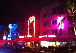 Beachfront Studio On Ocean Drive in South Beach-