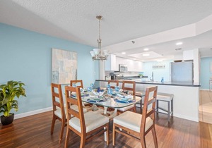 Beachfront w/Gulf View! Free Activities Included! Private Balcony, Pool ~ 104 Hamilton House