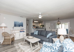 Beachy Getaway–Cozy, Clean & Equipped w/All Essentials! Relax, Enjoy & Refresh!