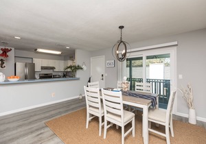Beachy Getaway–Cozy, Clean & Equipped w/All Essentials! Relax, Enjoy & Refresh!