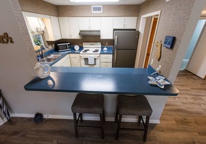 Beachy Getaway–Cozy, Clean & Equipped w/All Essentials! Relax, Enjoy & Refresh!