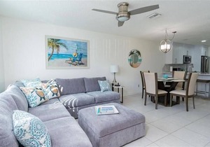 Beautiful 2 bedroom Condo! Owners require a 3 month rental Jan- March.