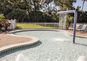 Beautiful 2 bedroom unit at resort, sleeps 6