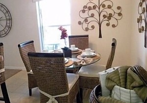 Beautiful 4 Bedroom 3 Bathroom pool and spa Villa In Secure Gated Community